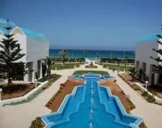 Отдых с детьми в Тунисе: курорты, пляжи, семейные отели