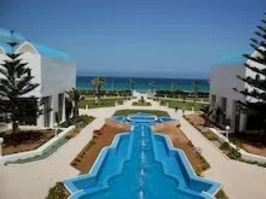Отдых с детьми в Тунисе: курорты, пляжи, семейные отели